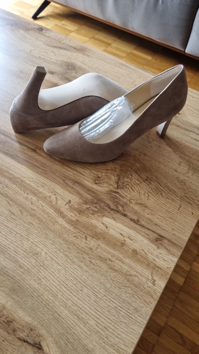 Damenschuhe: Damen Schuhe neu Größe 40 – Neu (gemäss Beschreibung) aus Adliswil von rossoelmare 1