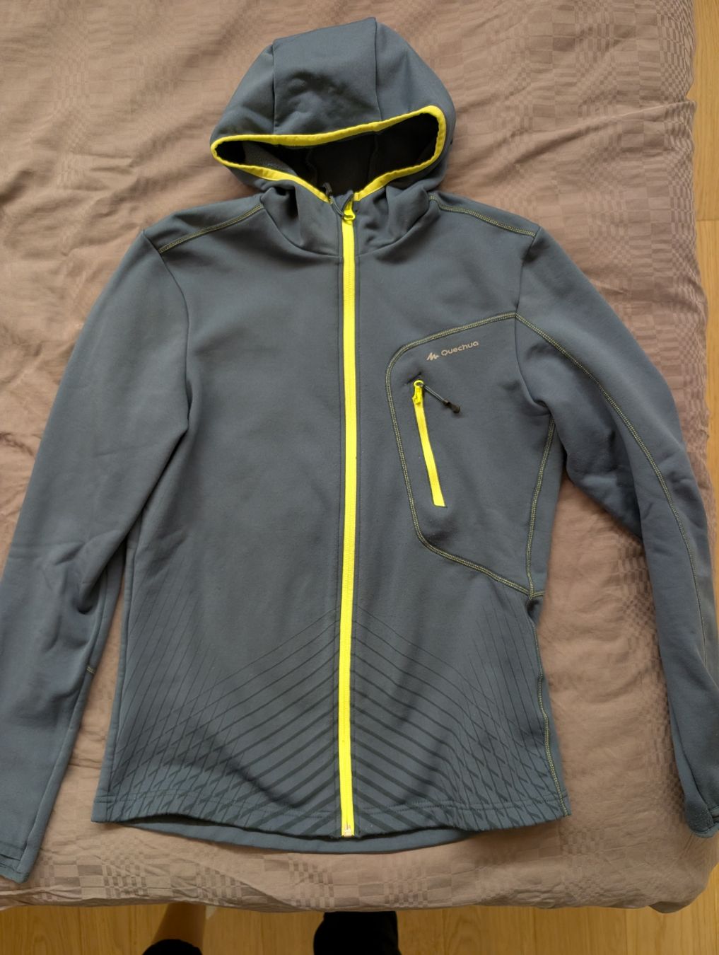 Decathlon Maglioni & Felpe: Polaire Quechua – Usato da Blignou (Ayent) venduto da dyl_yxb5