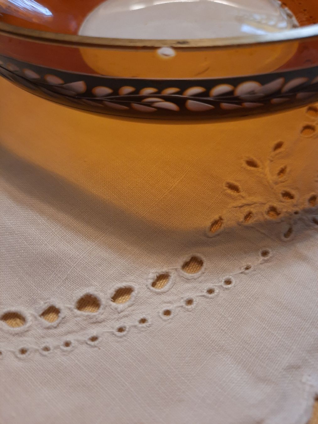 Ciotole: wunderbare böhmische Glasdose – Usato da Busswil BE venduto da balu37 7