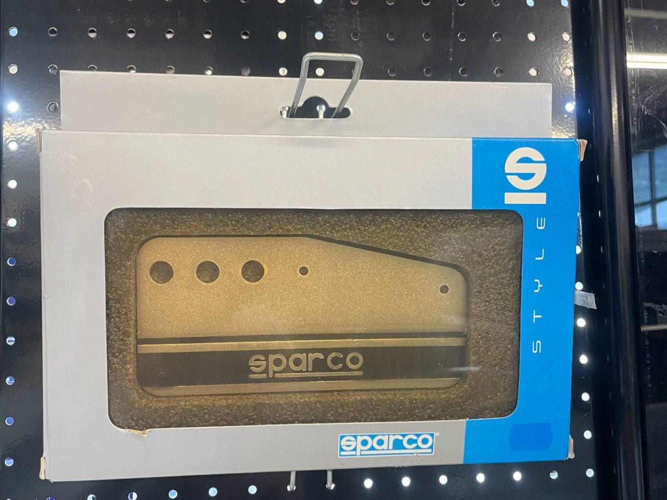 Accessori per altri veicoli: Repose-pieds voiture Sparco Style – Nuovo e nell'imballaggio originale da Erde venduto da EmilieDess