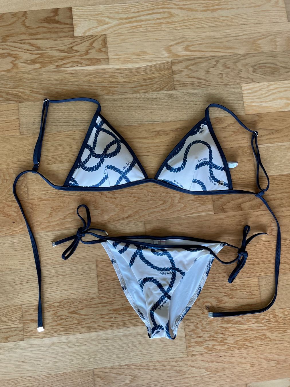 Tommy Hilfiger Costumi da bagno & Bikini: Bikini TOMMY HILFIGER – Usato da Richterswil venduto da IrynaL