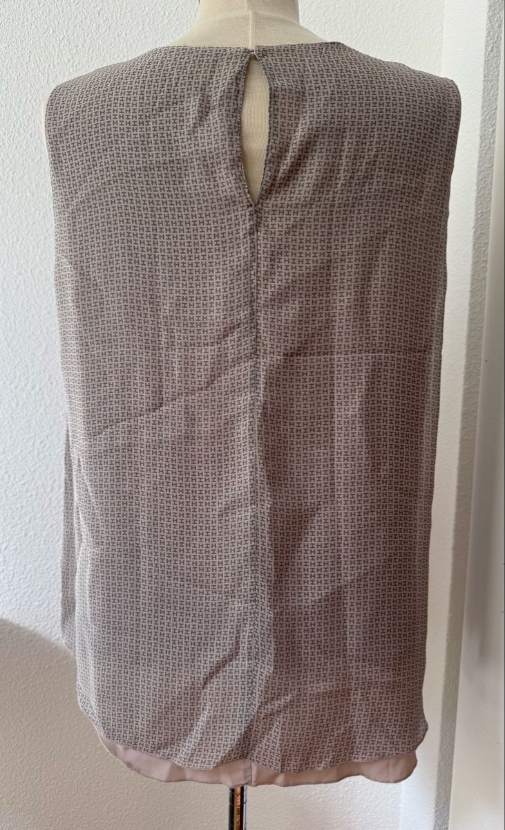 Hemisphere Top:  HEMISPHERE top en soie beige imprimé taille M – Nuovo (secondo la descrizione) da Morges venduto da sandy069 3