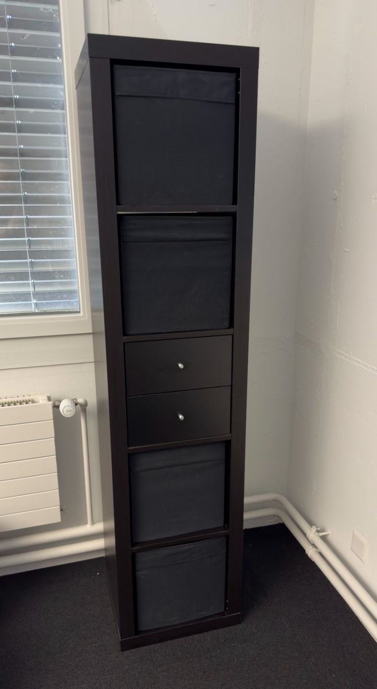 Ikea Scaffali: IKEA Expedit mit Schubladen und Stoff-Boxen – Usato da Chur venduto da eurostile