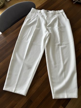 ZARA Barrel Hose Gr. L Weiss Bundfalten 