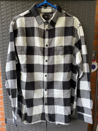 H&M - Regular Checkered Shirt