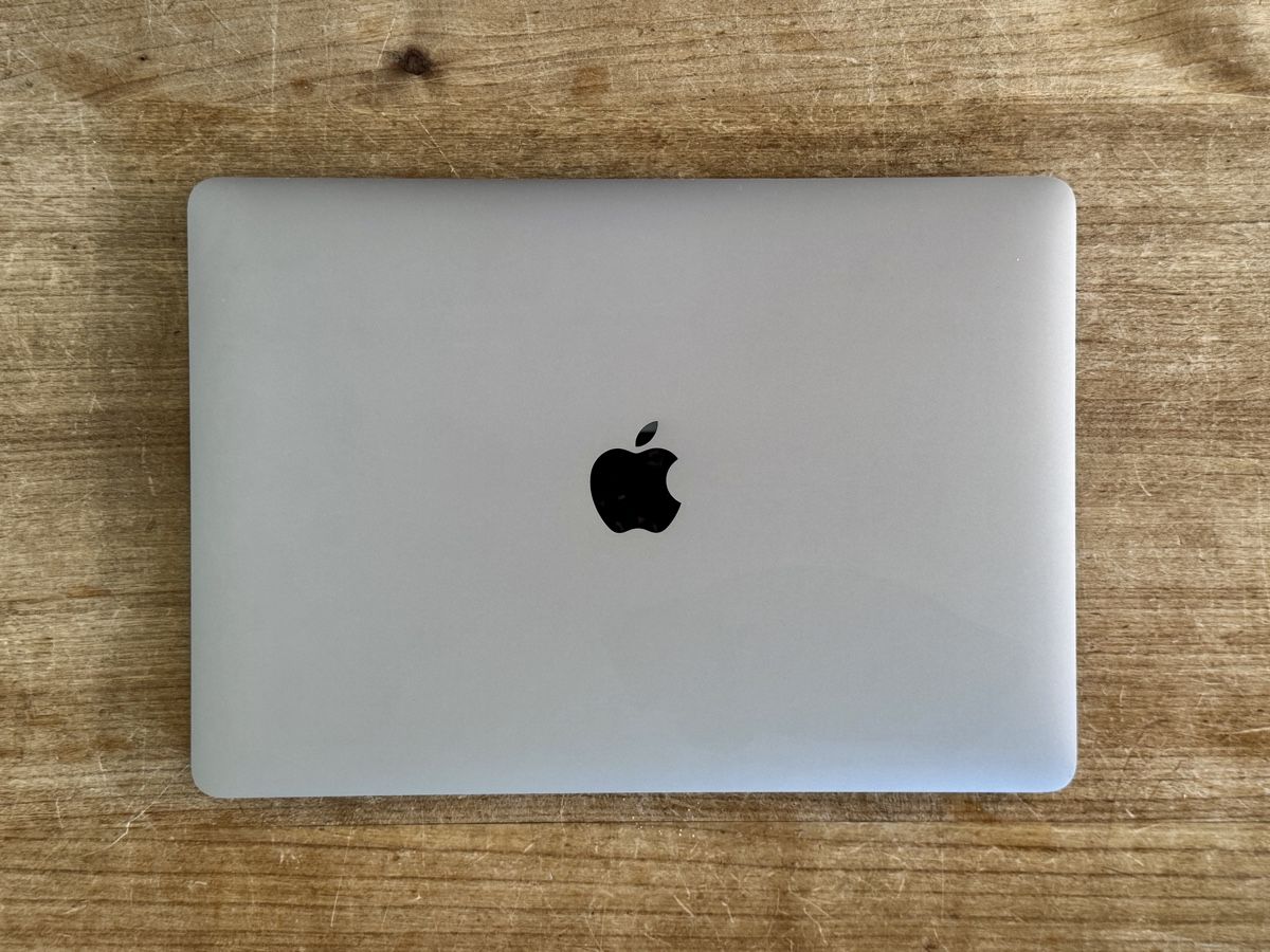 Apple Notebook: MacBook Pro 2016, 250 GB – Usato da Stettlen venduto da Cxrx