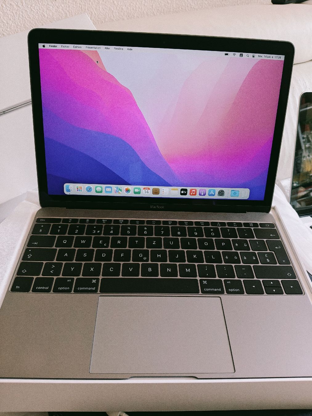 Apple Notebook: Macbook 12 2016 m3, batterie comme neuf  – Usato da La Chaux-de-Fonds venduto da Honit.ch