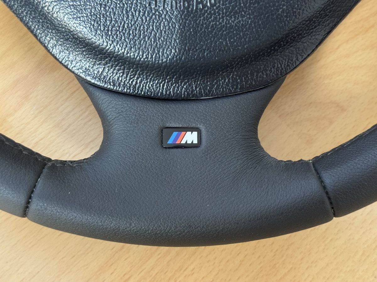 BMW Tutti pezzi di ricambio auto: BMW E38, E39 90er Lederlenkrad Multifunktion, neu bezogen – Usato da Frauenfeld venduto da can_touch_this 3