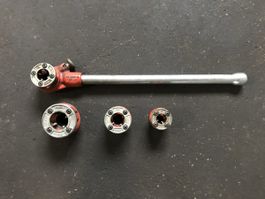 Ridgid Manueller Gewindeschneider  mit  div. Einsätzen