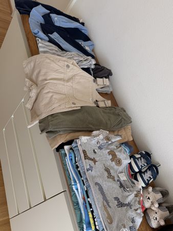 Kinderkleider-Set Sommer Gr 80 Shirts, Short schuhe ab 1.-