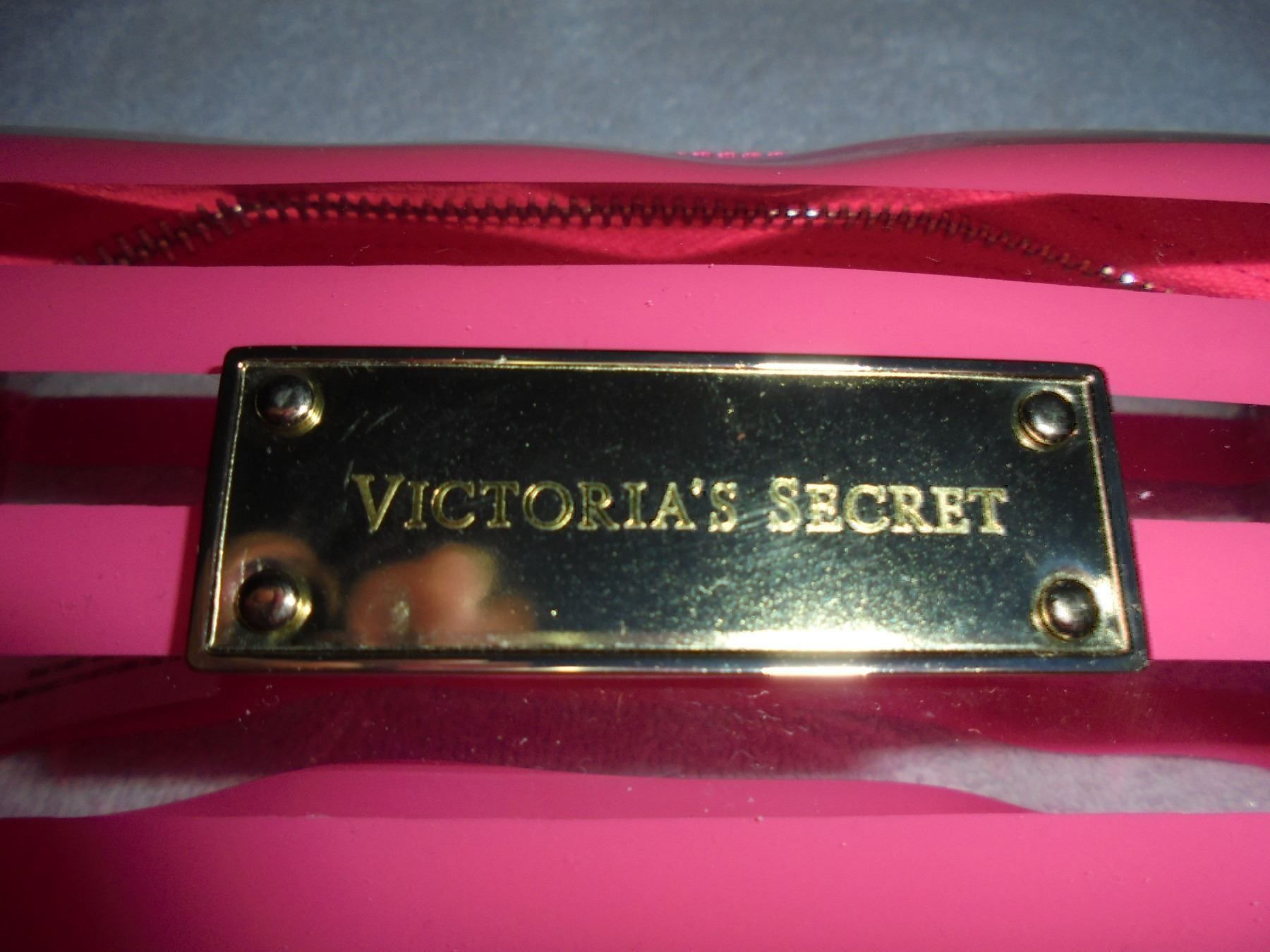 Victoria's Secret Custodie per cosmetici: VICTORIA'S SECRET MAKE-UP TÄSCHCHEN – Nuovo e nell'imballaggio originale da Aarau Rohr venduto da PinkSchwein 1