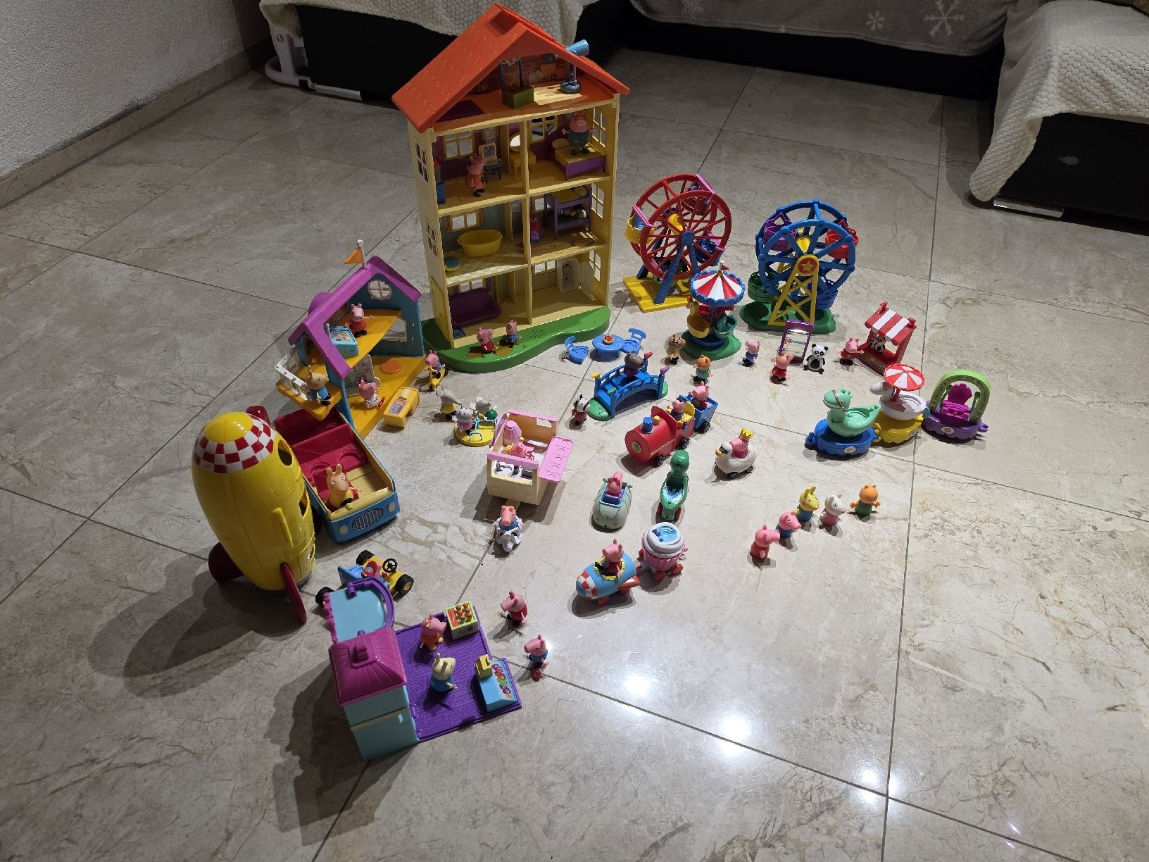 Giocattoli: Grosses Peppa Pig Spielzeug Set – Usato da Eglisau venduto da Enkany 5