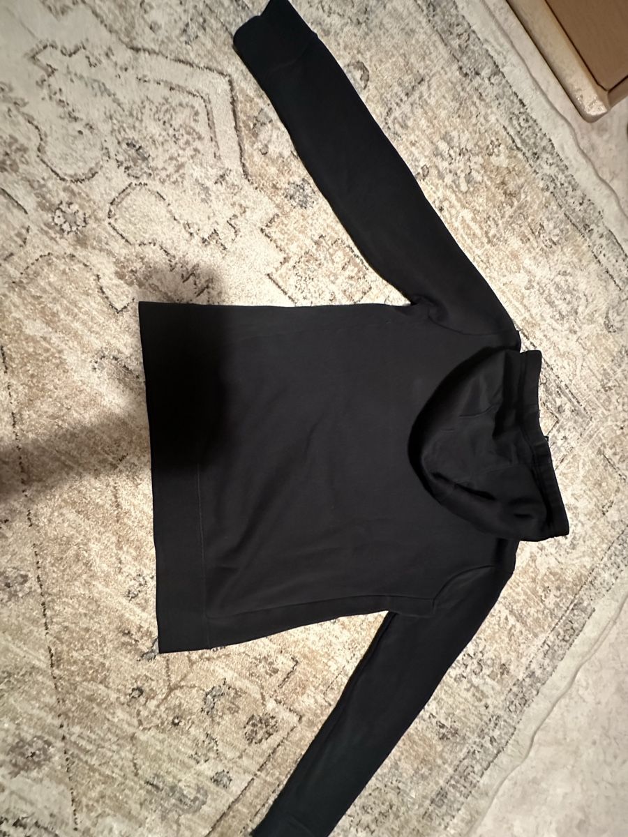 Nike Maglioni & Felpe: Nike Kapuzenpullover schwarz Grösse 137-146 – Usato da Pratteln venduto da milisandra 5