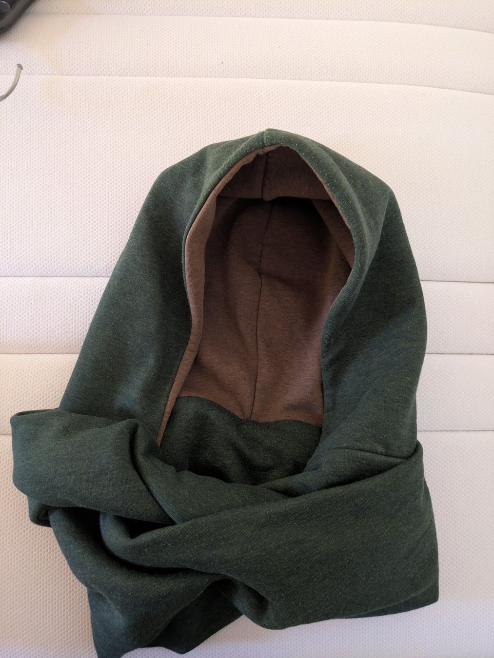 Foulard & Sciarpe: Loopschal mit Kapuze von freyfrau – Nuovo (secondo la descrizione) da Bern venduto da fia_rella 1