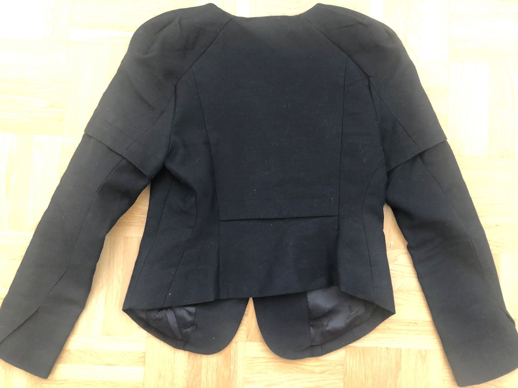 H&M Giacche: Veste blazer H&M noir – Usato da Onex venduto da kattrina 3
