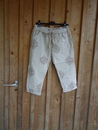 Made in Italy bequeme 3/4-tel Hose beige Gr. M - 42589