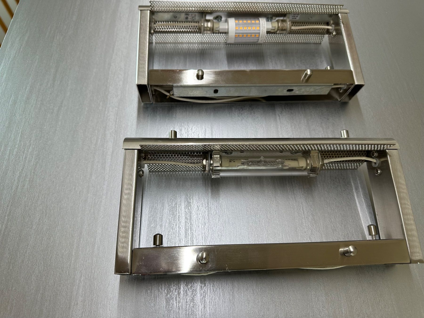 Lampade: Vier Designerwandlampen – Usato da Kesswil venduto da Moulton7 2