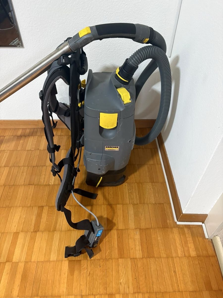 Aspirapolveri & Accessori: Karcher Backpack Vacuum Cleaner  – Usato da Niederglatt ZH venduto da bil_r6gf