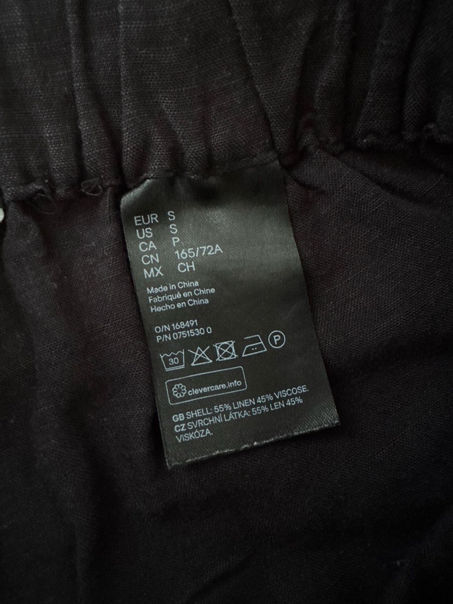 H&M Pantaloni: H&M Short, Gr. S – Usato da Interlaken venduto da fbnscl 2