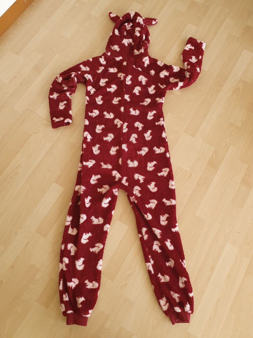 Manor Tute: Kuscheliger Eichhörnchen Onsie / Squirrel Jumpsuit, Grösse M – Usato da Worb venduto da FroLok 1