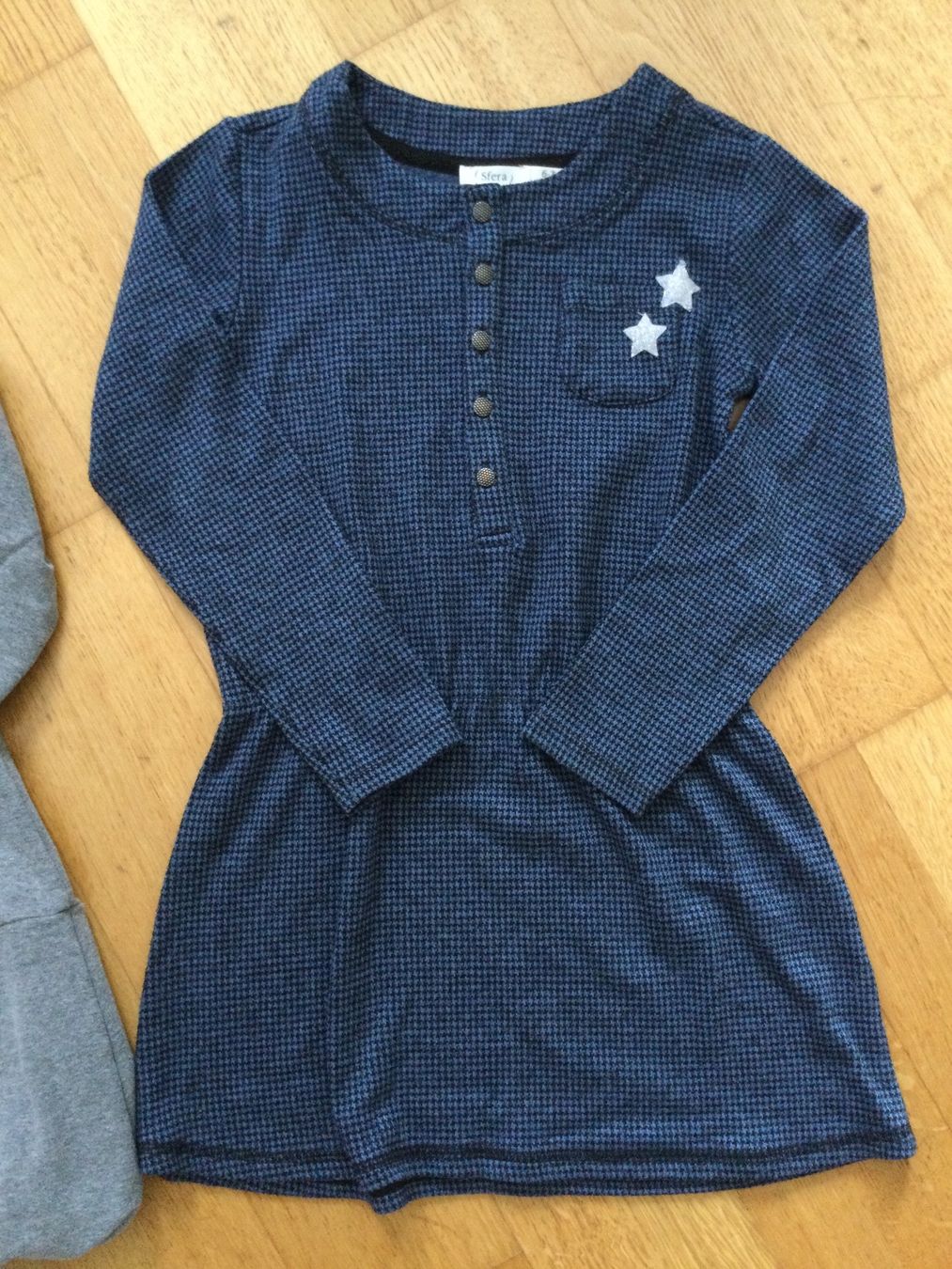 Ensembles coordonnés: Zwei wunderschöne Winterkleider Gr.122 – D'occasion à Horgen par Abeille80 2