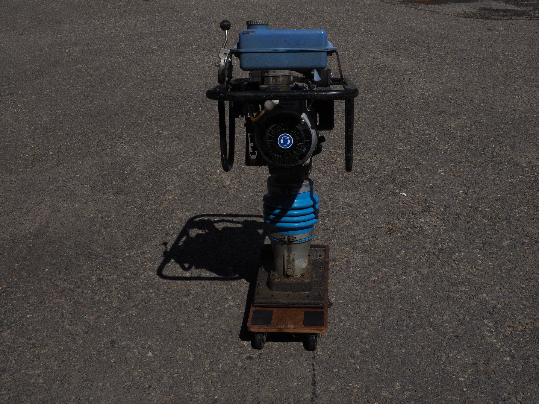 Tutte le macchine: Grabenstampfer "WEBER SRV 70" – Usato da Arboldswil venduto da Alexis46