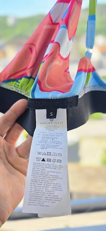 Top: Top/bra Philipp Plein multicolor  effetto graffiti – Usato da Chiasso venduto da AlissON 3
