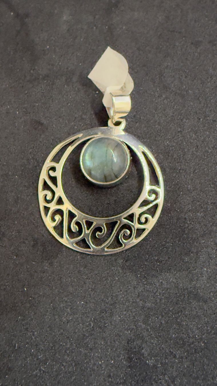 Ciondoli: Pendentif Argent 925 avec Pierre de Labradorite Unique! – Nuovo (secondo la descrizione) da Biel/Bienne venduto da davidegs