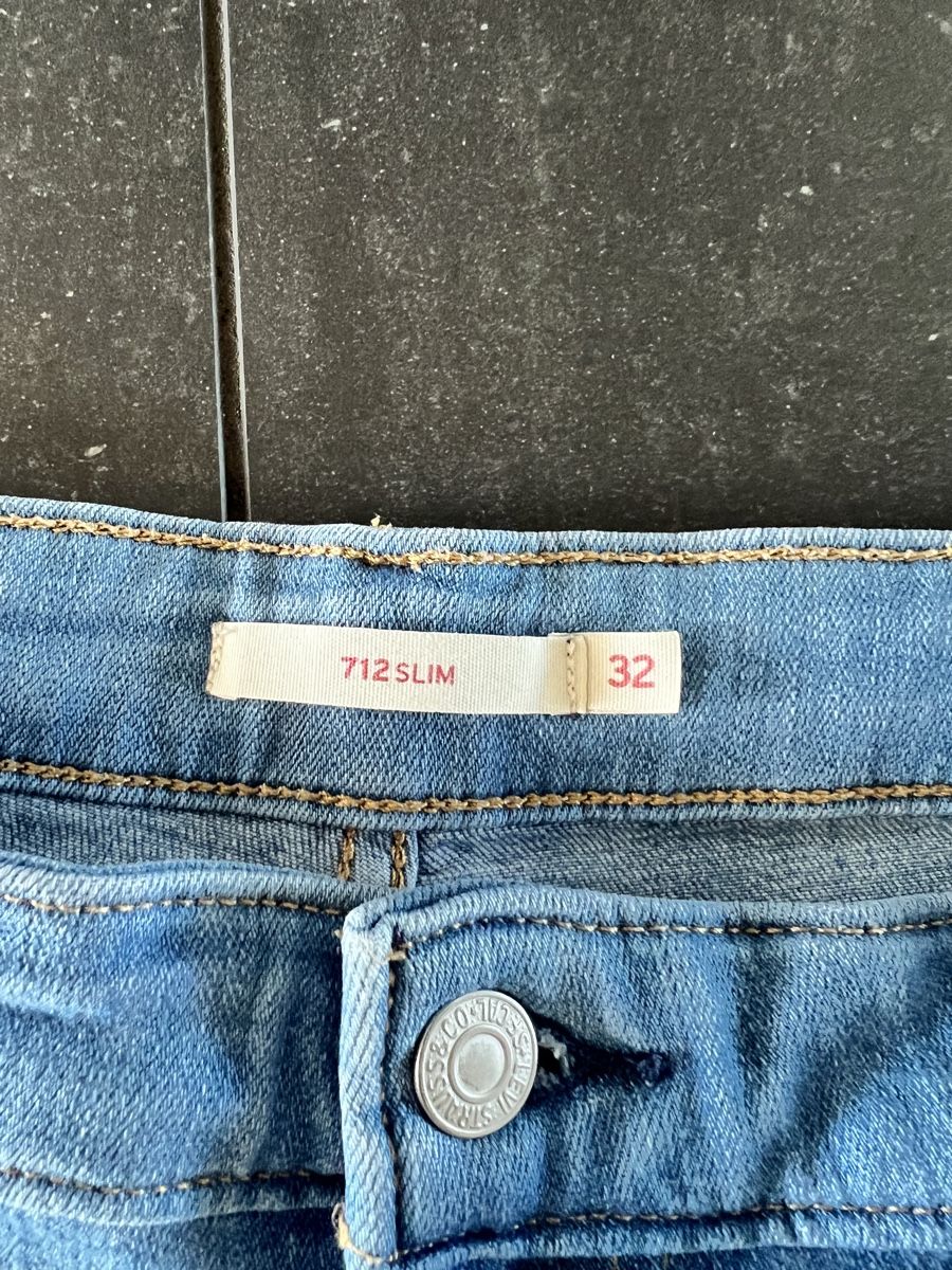 Levi's Jeans: Jeans Levis Grösse 32/30 – D'occasion à Kreuzlingen par Tagetes2 2