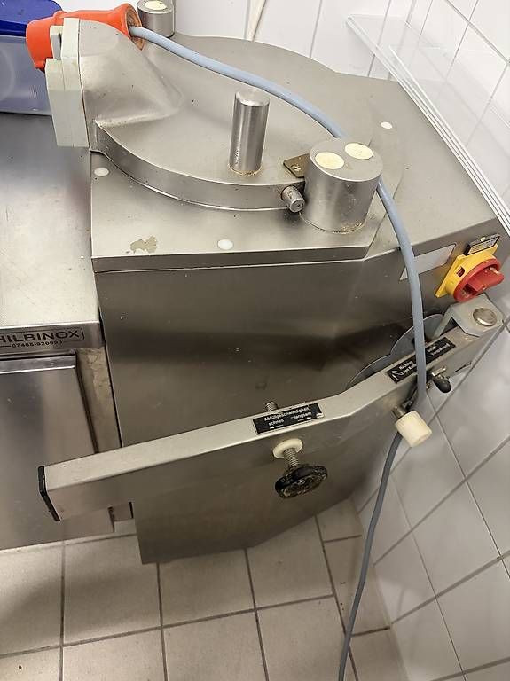 Küchengeräte: Wurstfüller – Gebraucht aus Saanen von C.Fischli