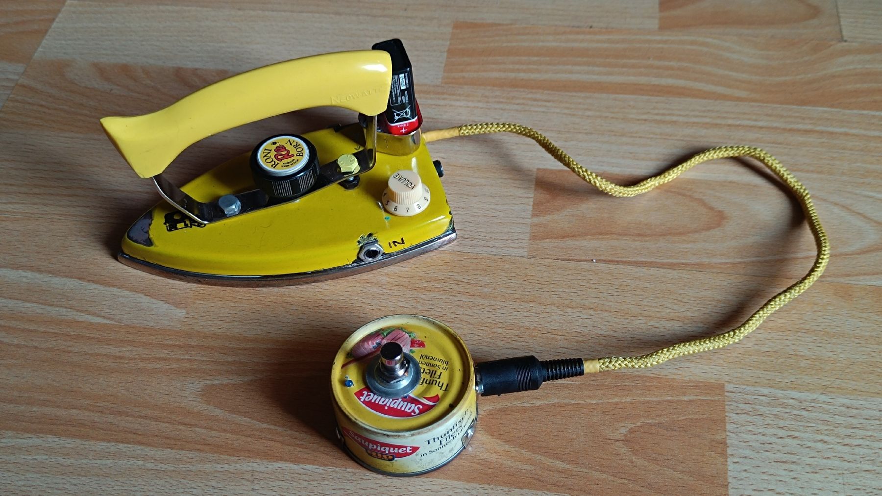 Strumenti musicali: FERRO FUZZO , Handmade Silicon Fuzz Face Pedal – Nuovo e nell'imballaggio originale da Birsfelden venduto da RONI-REBORN