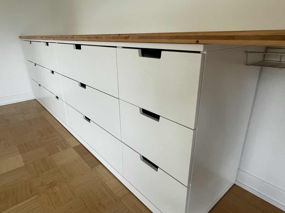 Schreibtische: Massiver Schreibtisch / Sideboard mit 4,70 m Echtholzplatte  – Neu (gemäss Beschreibung) aus Wetzikon ZH von cyb_7y78 1
