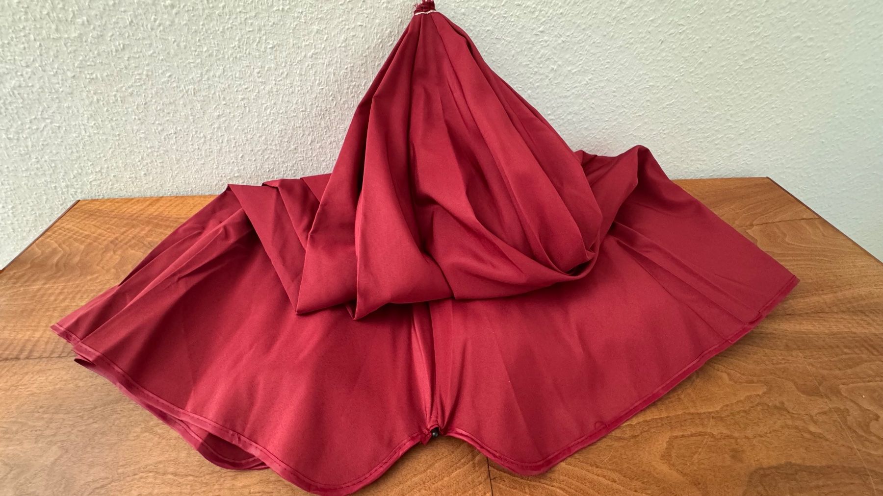 Sonnenschirme: Sonnenschirm Derby Basic Easy 200cm bordeaux Neu – Gebraucht aus Luzern von serchon 4