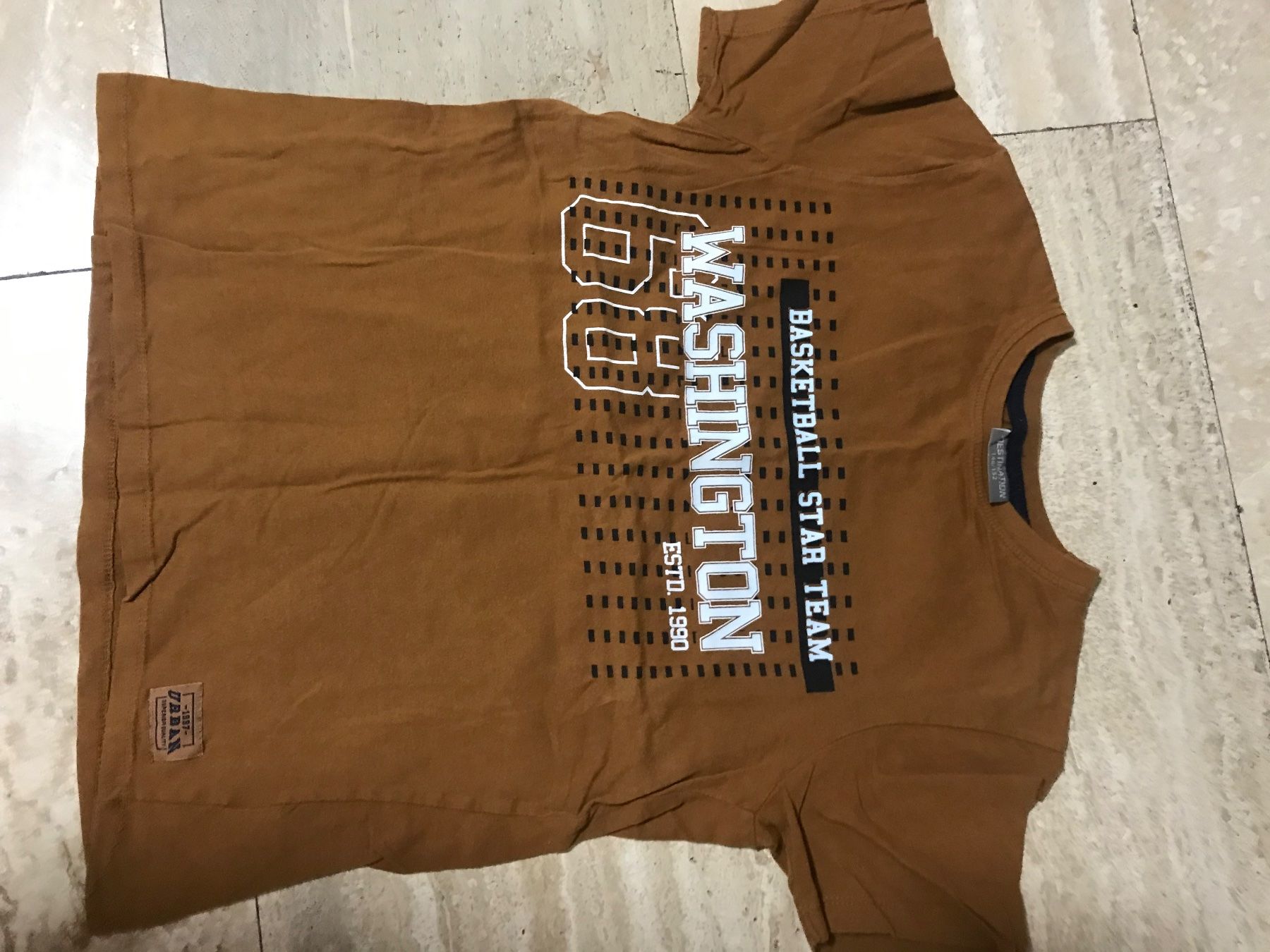 Hemden, T-Shirts & Polos: T-Shirts – Gebraucht aus Oftringen von mbc_b8vr