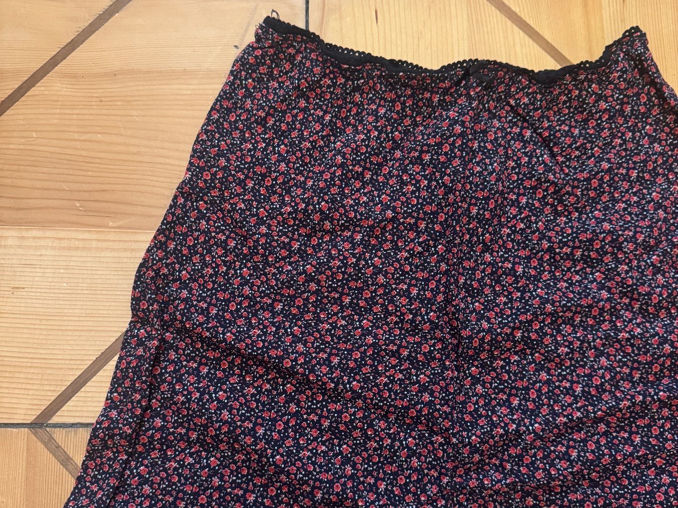 Brandy Melville Gonne: Brandy Melville Skirt – Usato da Zürich venduto da catemiranda 1