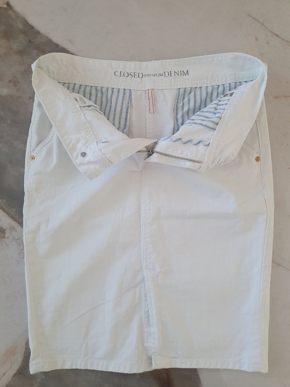 Closed Gonne: CLOSED Jeansrock Gr. 29, weiss – Usato da Horgen venduto da webcaro411 1