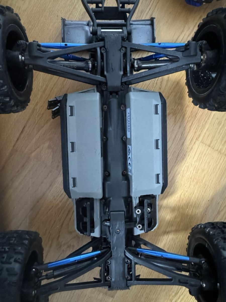 Traxxas Modellismo RC: TRAXXAS E-REVO VXL 1:16 – Usato da Jona venduto da t_brki 3