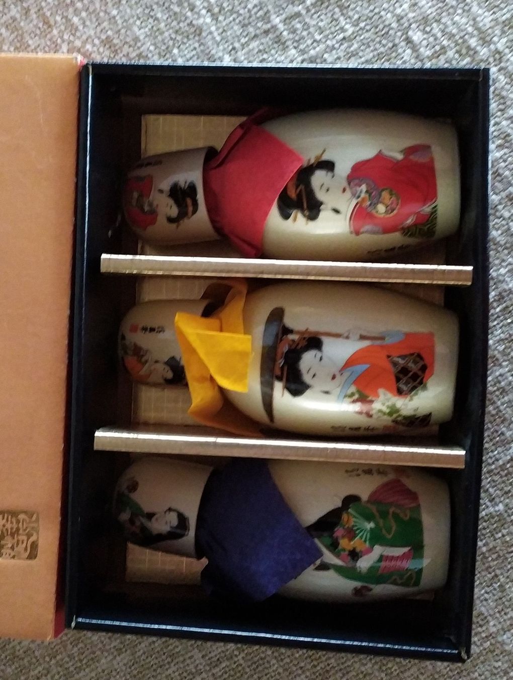 Spirituosen: Vintage Japanese Geisha Sake Set – Gebraucht aus Hinwil von Ehretstock8