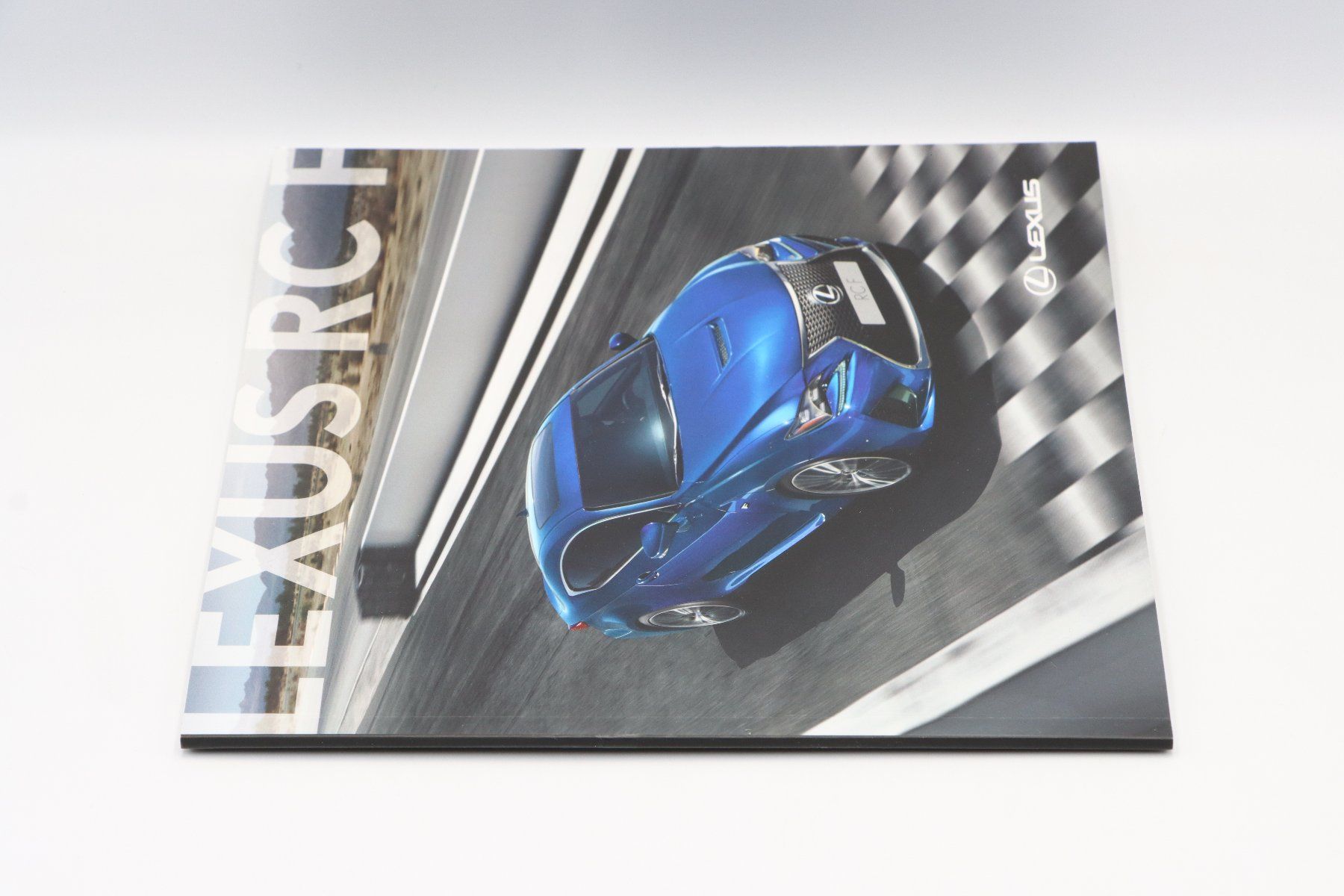 Lexus Documents: Lexus RC F 2014 Prospekt – D'occasion à Bühl b.Aarberg par Collectorpassions 9