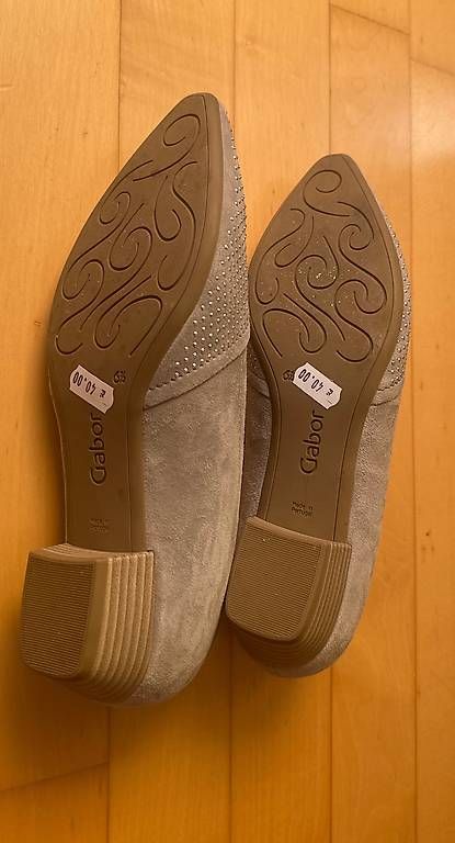 Scarpe da donna: GABOR Pumps hellgrau mit Glitzer Gr.39/40 – Nuovo e nell'imballaggio originale da Basel venduto da Findus78 1