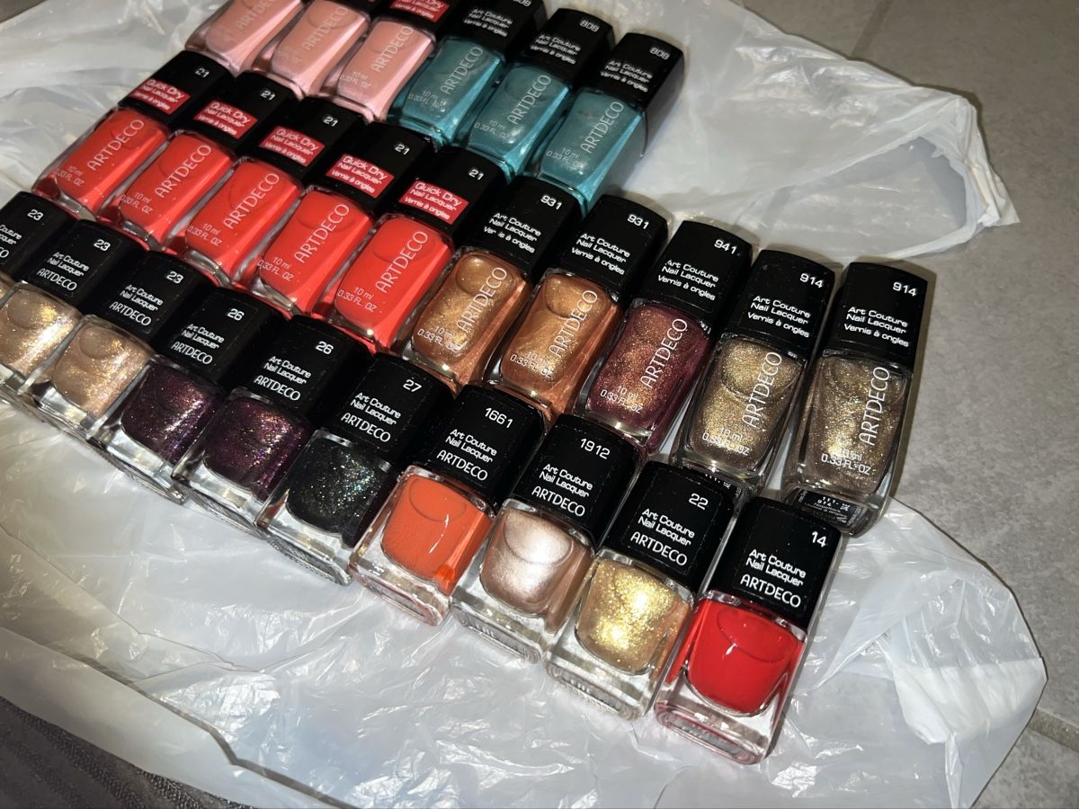 Smalto per unghie: Neu Artdeco Nagellack 26 Stück – Nuovo e nell'imballaggio originale da Oberentfelden venduto da Dianaaaaaa 1