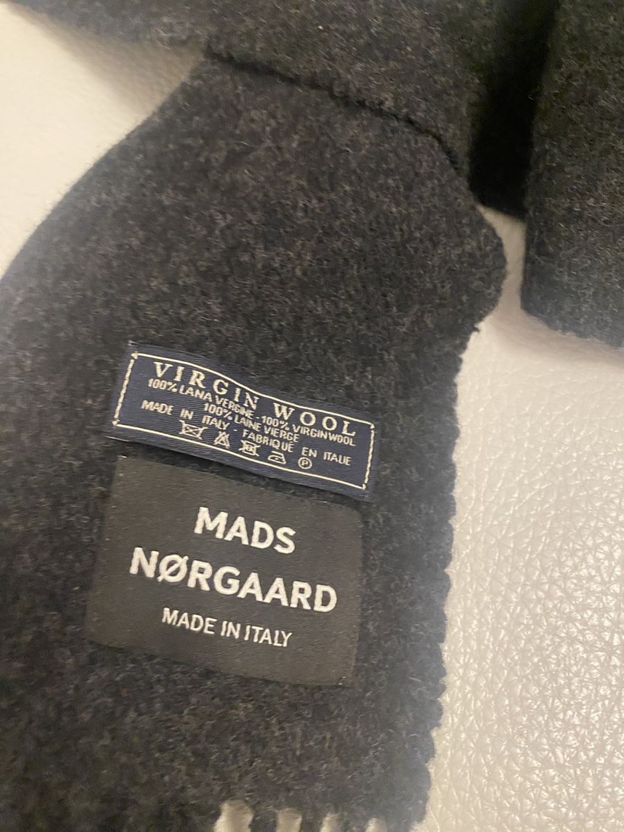 Foulard & Sciarpe: Mads Norgaard Wolle Schal – Usato da Opfikon venduto da Luis144 4