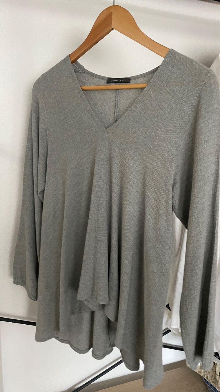 Blusen: GWhite Blusen-Shirt – Neu (gemäss Beschreibung) aus Trüllikon von Megan