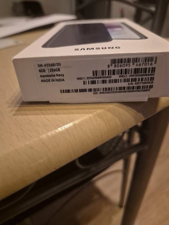 Samsung Portables: Samsung A55  Neuwertig  Panzerglas + Hülle – D'occasion à Uznach par sof_6tbd 4