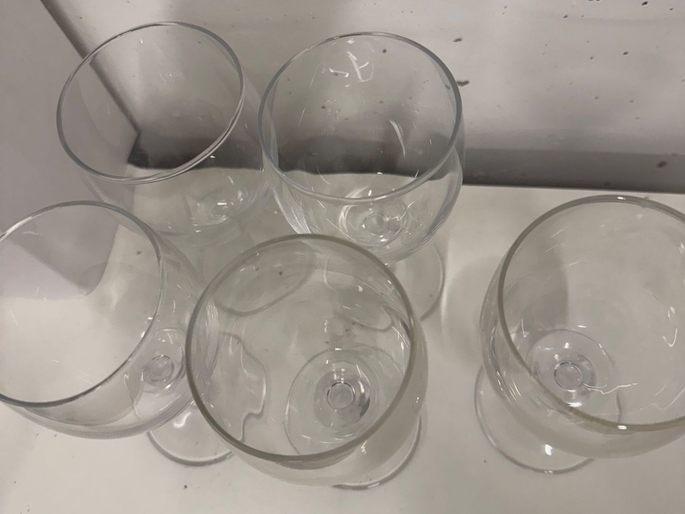 Ikea Bicchieri: Set of 5 IKEA wine glasses – Usato da Zürich venduto da di_archive 1