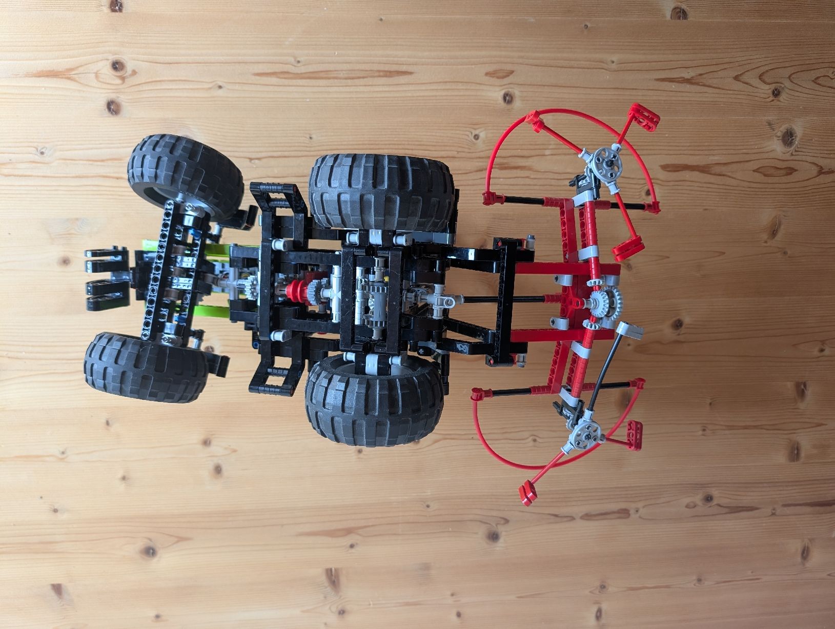 Lego Kit di costruzioni: LEGO Technic Grosser Traktor mit Heuwender – Usato da Widnau venduto da angiel02 6