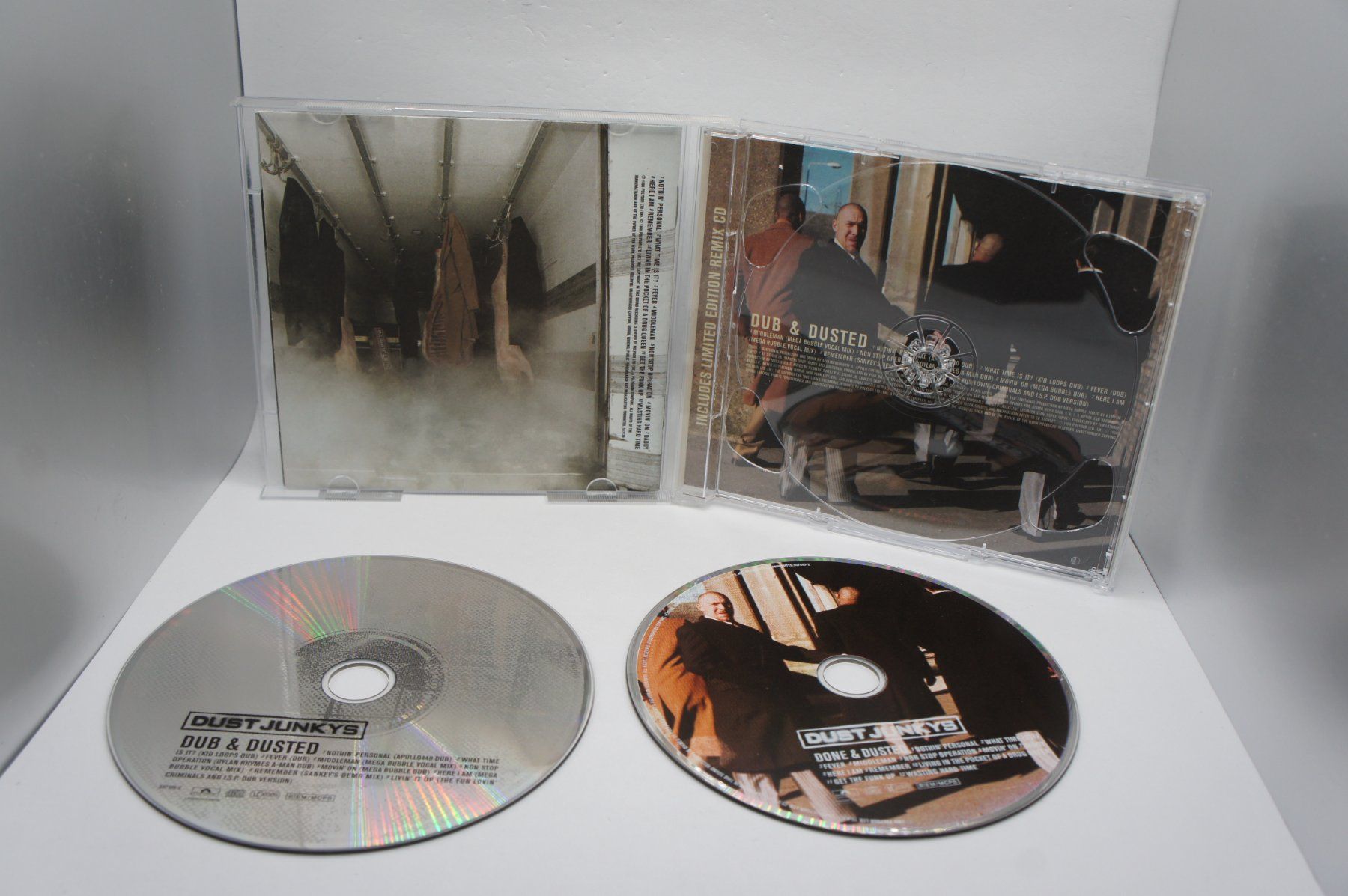 CD: 2 CD Dust Junkys ‎– Done And... Dusted. – Usato da Ernetschwil venduto da luisvonerni 1