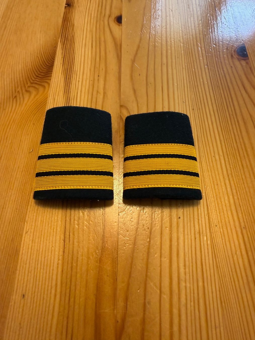 Schweizer Armee Uniformi: Achselpatten Oberst (Schweizer Armee) – Usato da Degersheim venduto da Rrimi