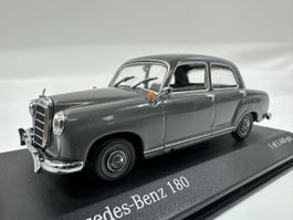 Mercedes-Benz 180 1:43, limitiert, inkl.Acrylbox, MINICHAMPS