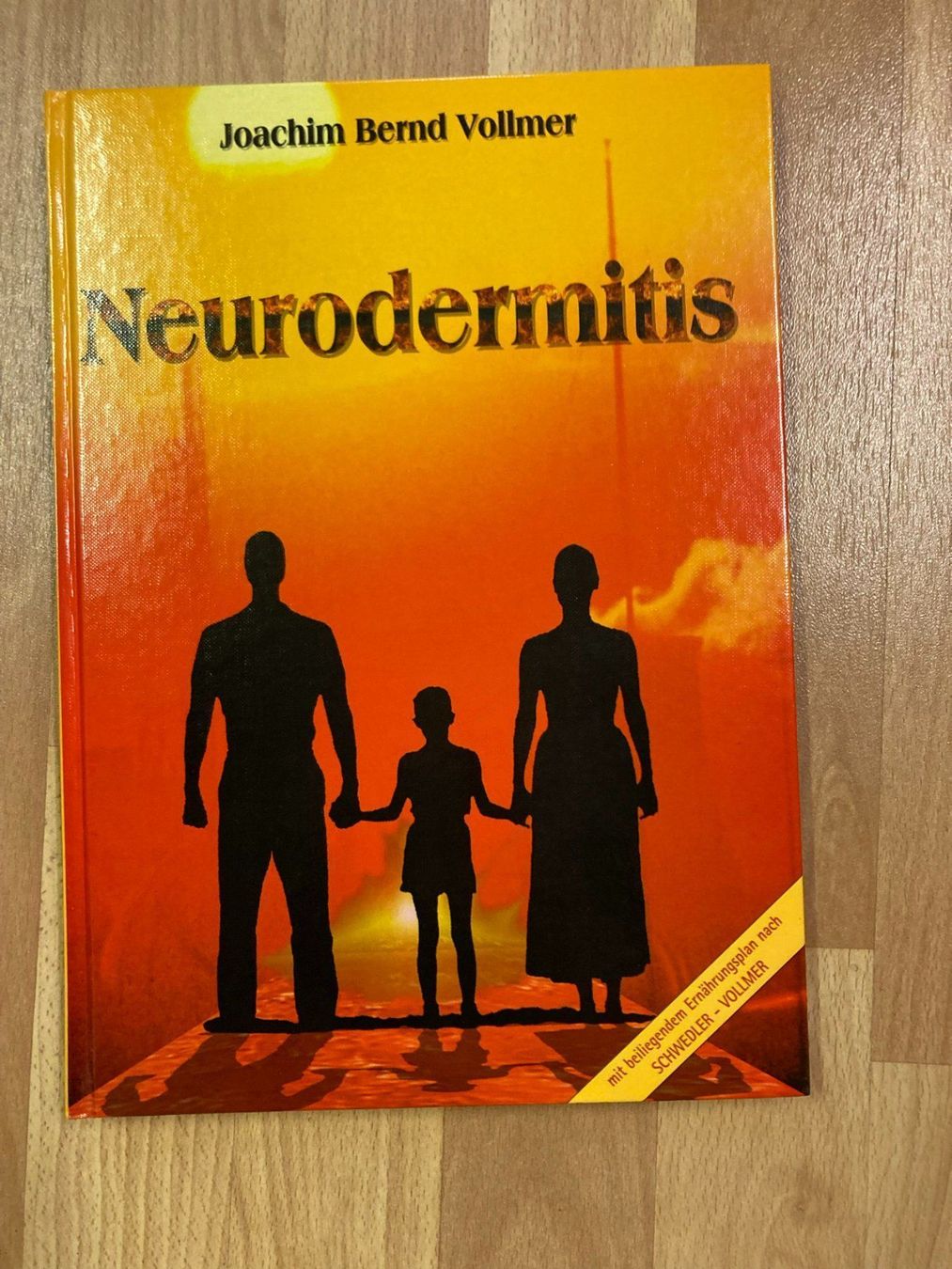 Libri: Neurodermitis Buch – Usato da Gümligen venduto da Storcko